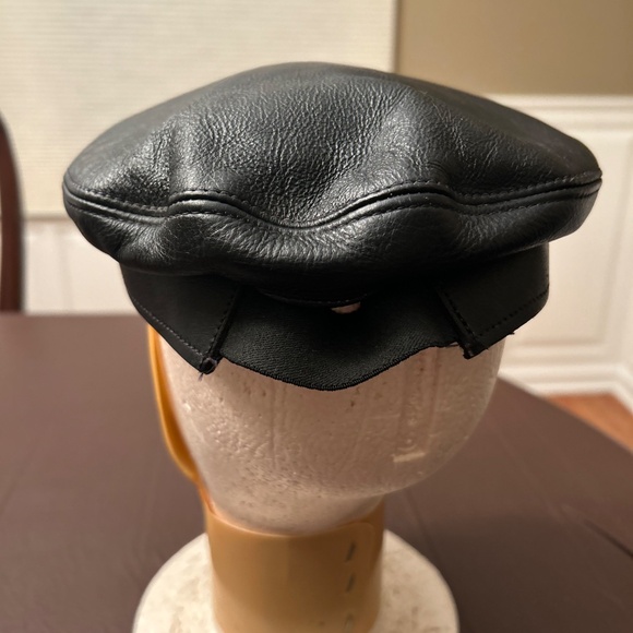 Harley-Davidson Black Leather Chain Accent Biker Cap with Brown Logo Patch
